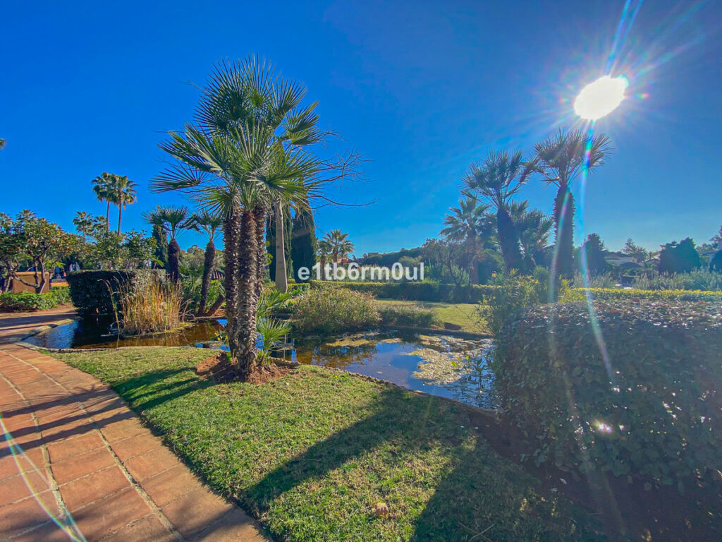 Middle Floor Apartment Bahía de Marbella Málaga - image 18