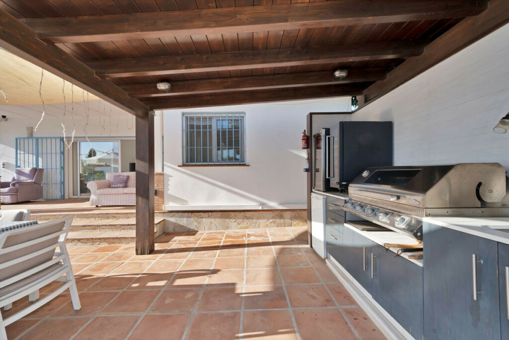 Detached Villa San Pedro de Alcántara Málaga - image 17