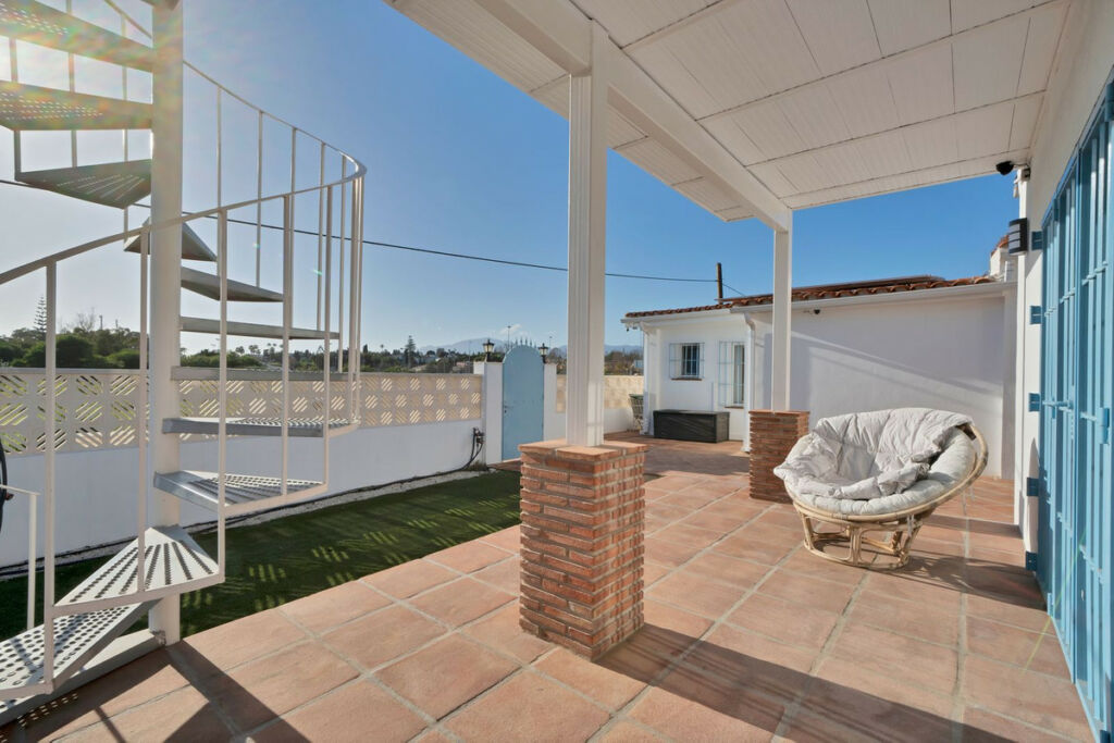Detached Villa San Pedro de Alcántara Málaga - image 18