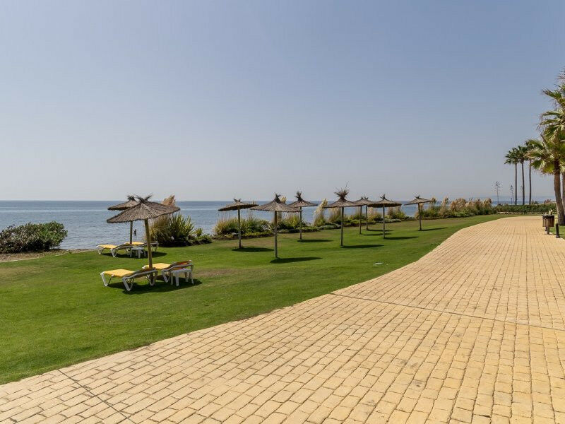 Top Floor Apartment Estepona Málaga - image 19