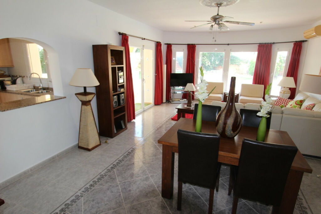 Detached Villa Calpe Alicante - image 19