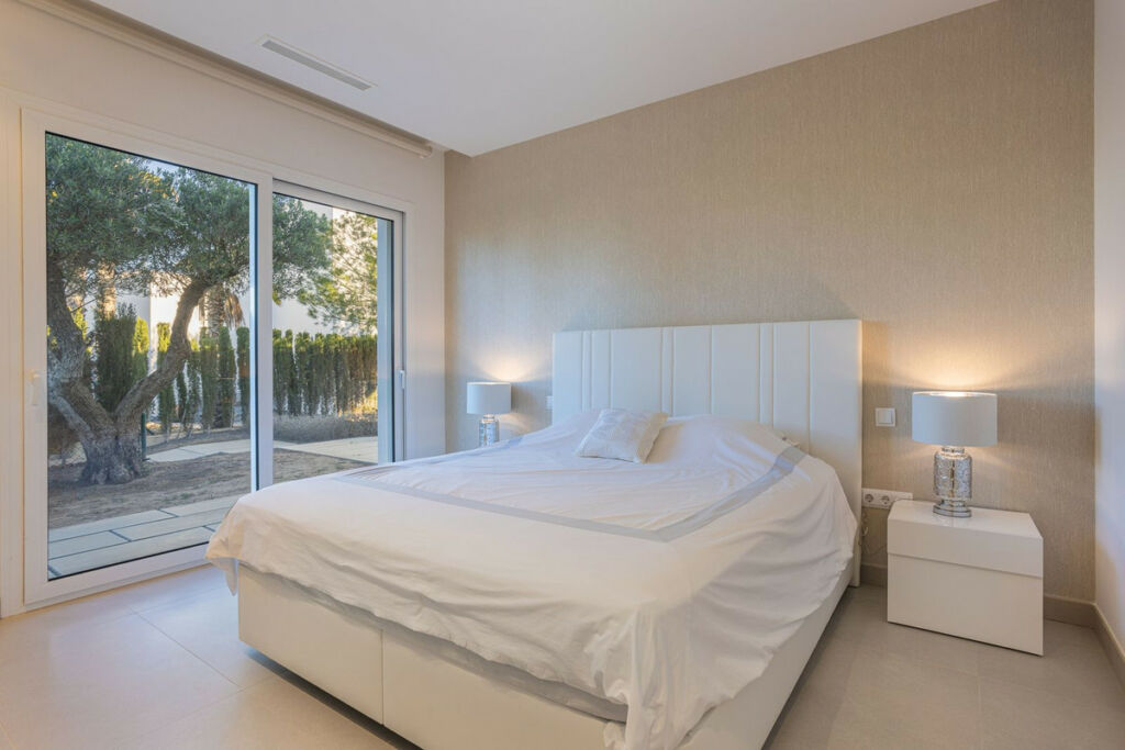 Detached Villa Orihuela Alicante - image 19