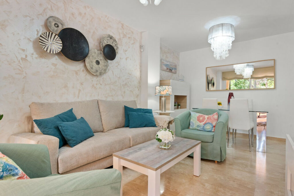 Middle Floor Apartment Las Chapas Málaga - image 19