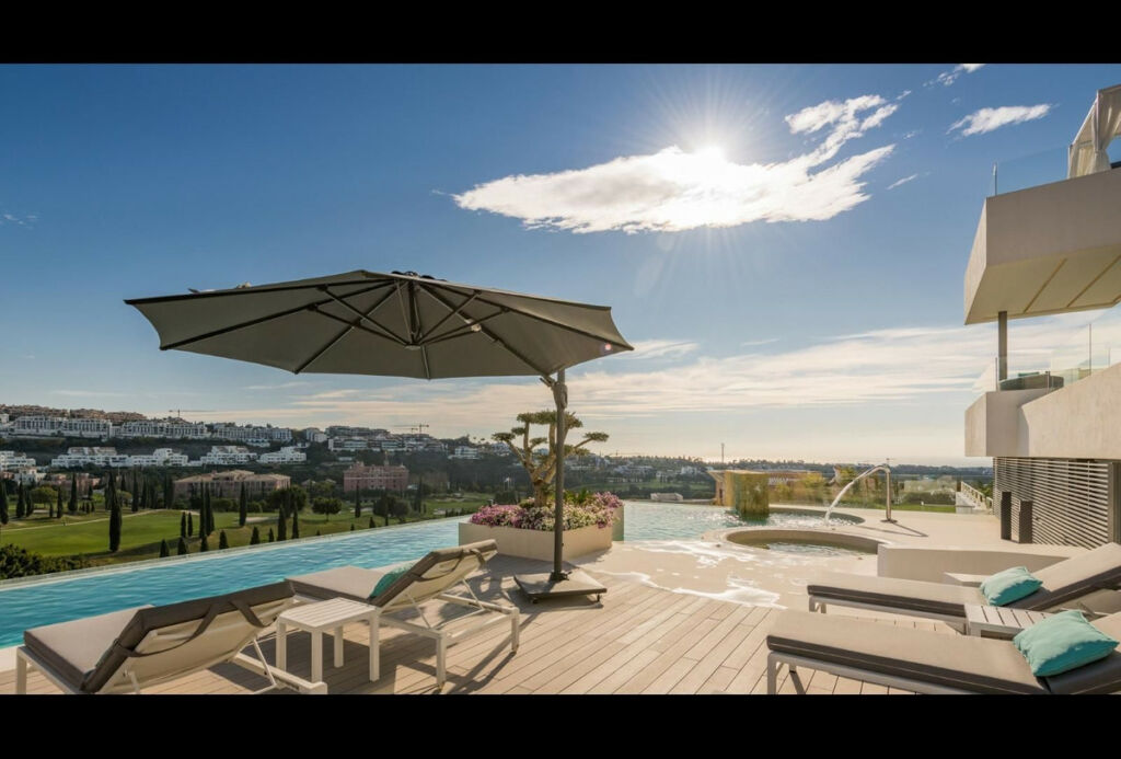 Detached Villa Los Flamingos Málaga - image 19
