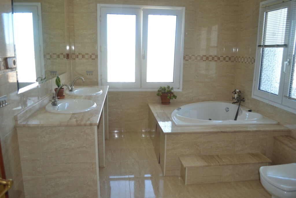 Detached Villa Alhaurín de la Torre Málaga - image 19