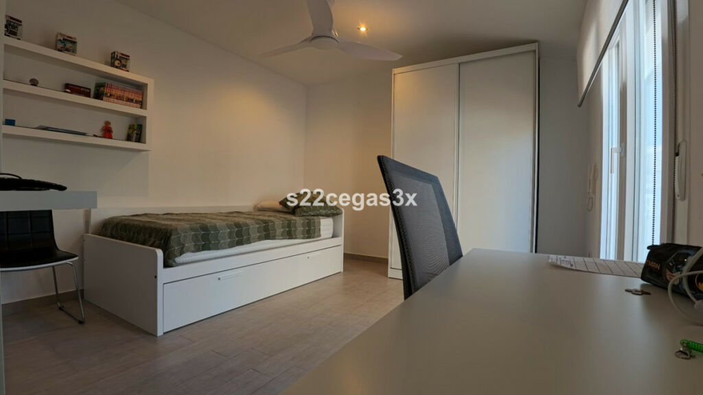 Penthouse Elda Alicante - image 19