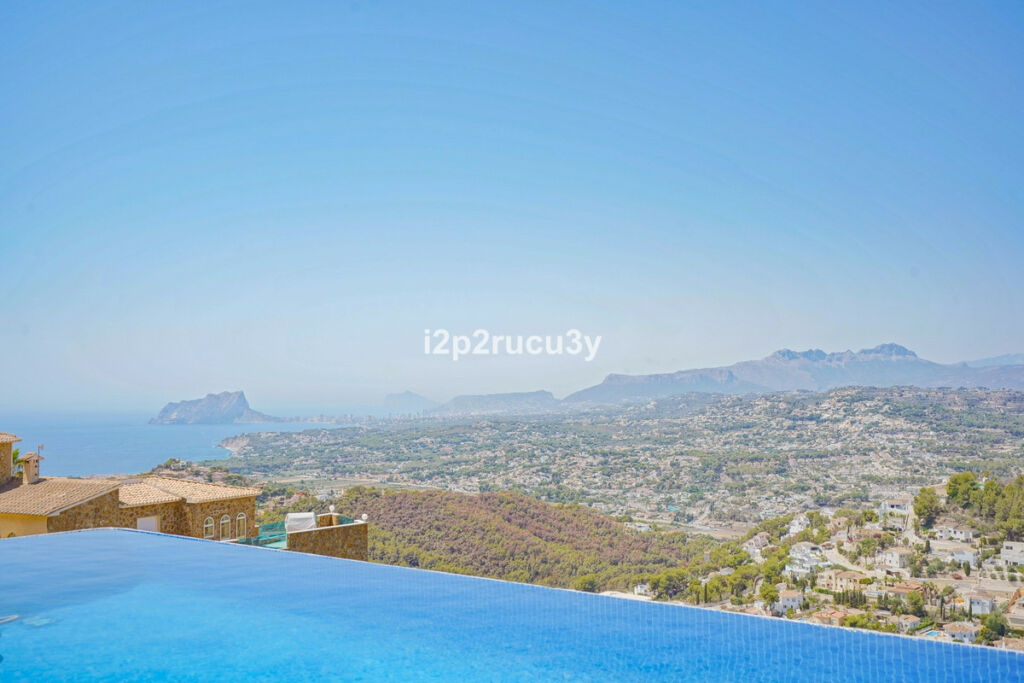 Detached Villa Cumbre del Sol Alicante - image 19