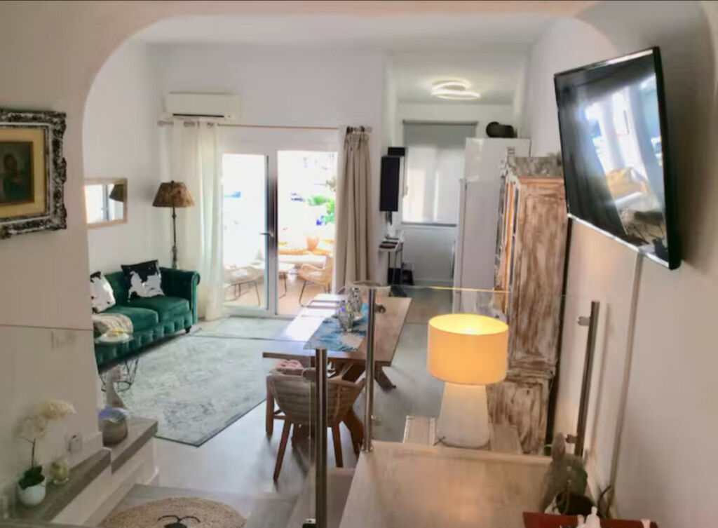 Ground Floor Apartment Puerto de Cabopino Málaga - image 2