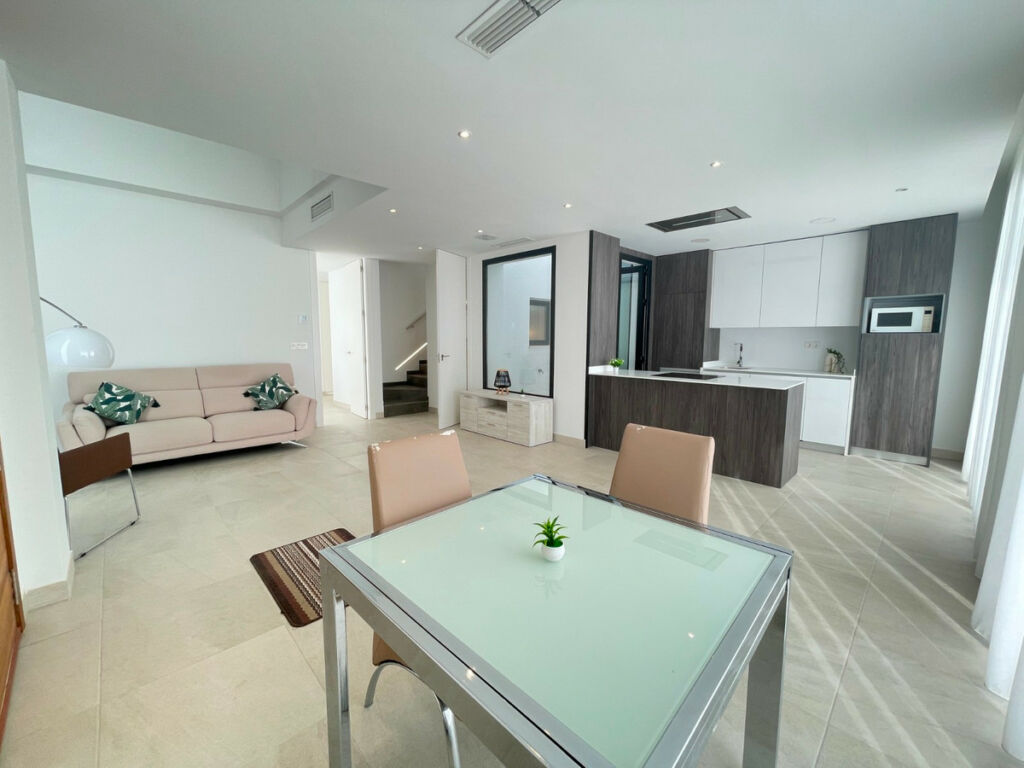 Detached Villa Benijofar Alicante - image 2