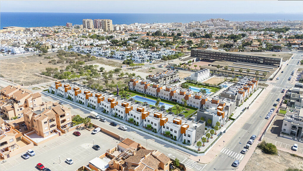 Ground Floor Apartment Torrevieja Alicante - image 2
