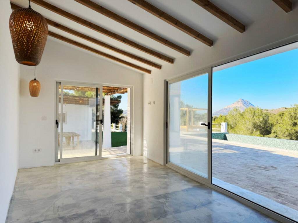 Detached Villa Javea Alicante - image 4
