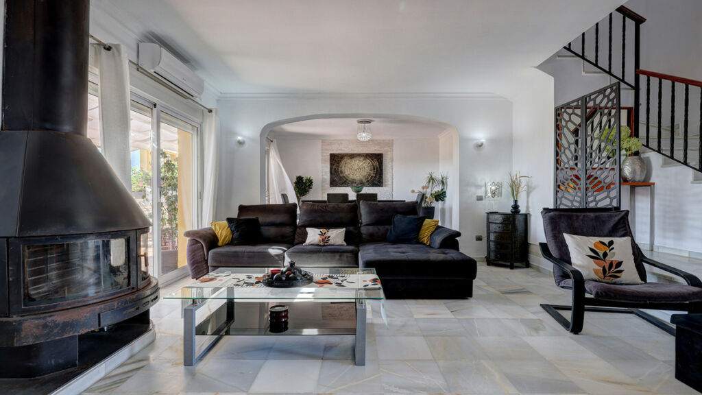 Townhouse Manilva Málaga - image 4