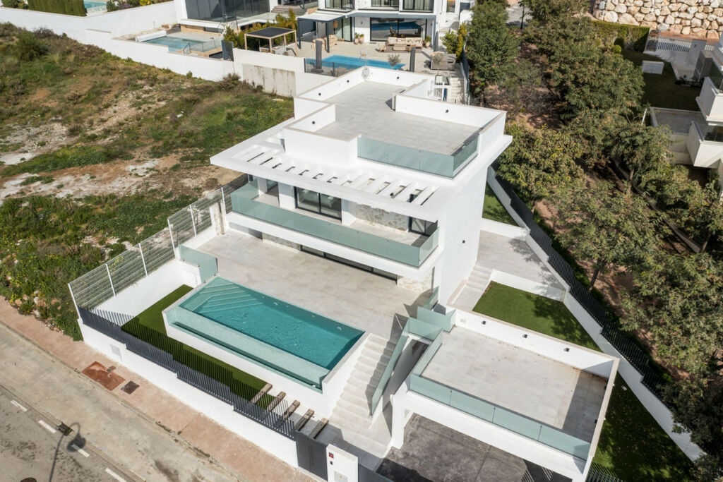 Detached Villa La Cala de Mijas Málaga - image 2
