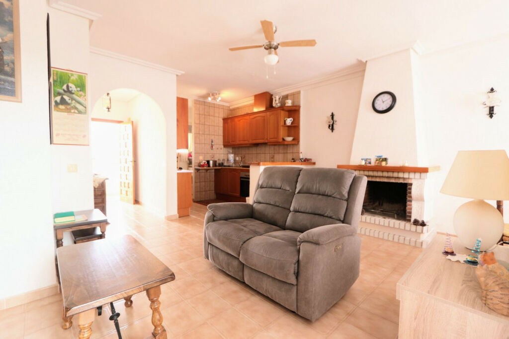 Top Floor Apartment Punta Prima Alicante - image 4