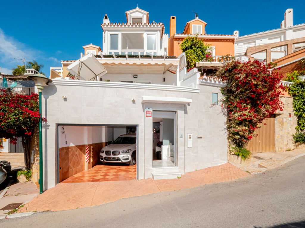 Semi-Detached House Málaga Este Málaga - image 2