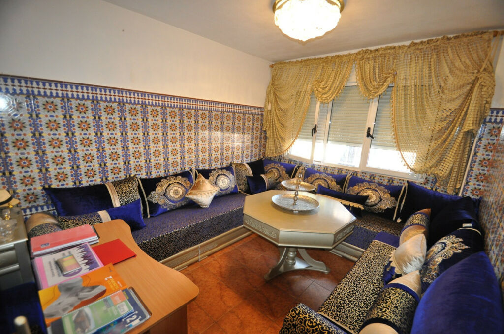Townhouse Pinoso Alicante - image 2