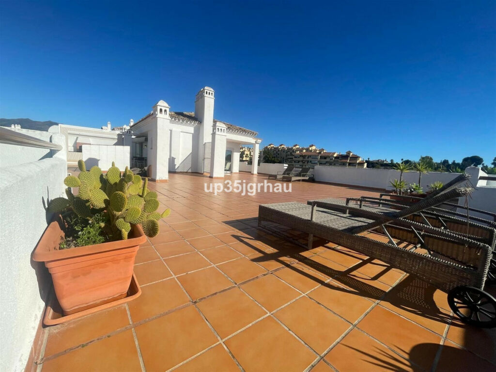 Penthouse Selwo Málaga - image 2