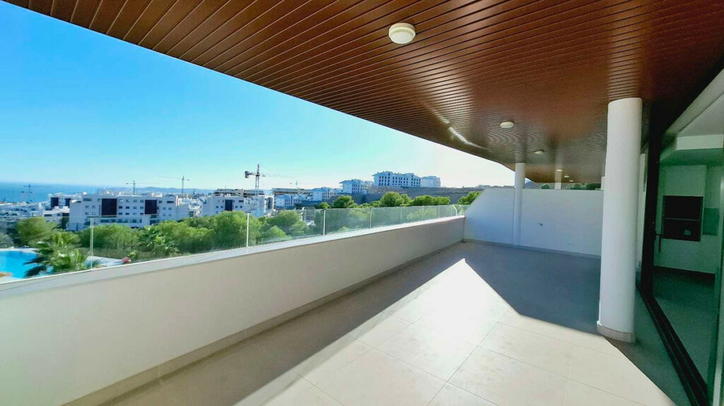 Middle Floor Apartment Fuengirola Málaga