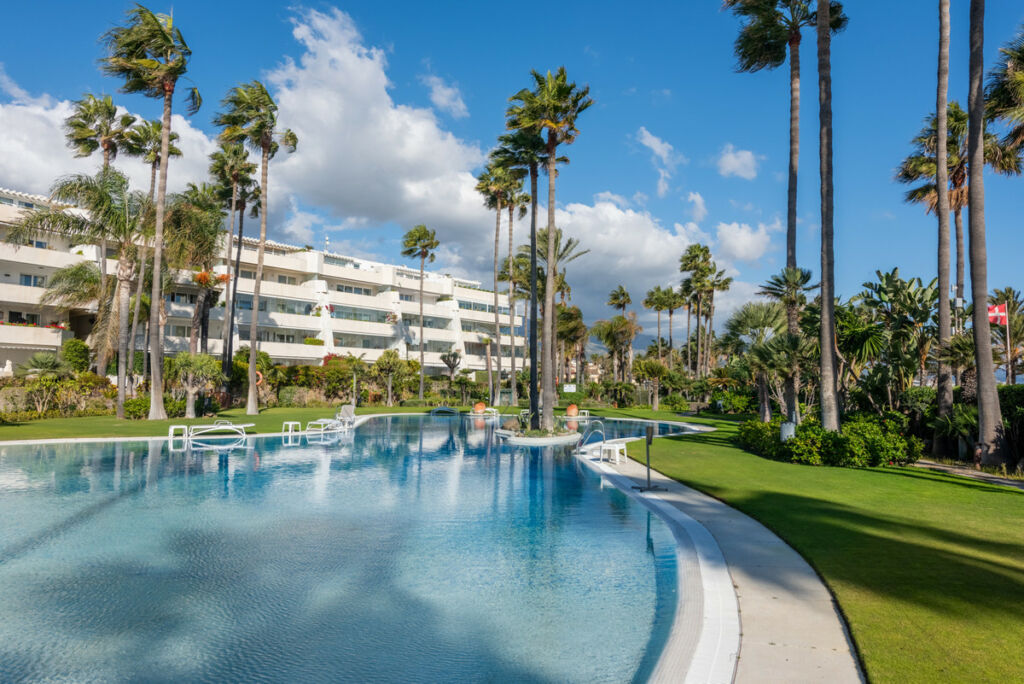 Penthouse Puerto Banús Málaga - image 2