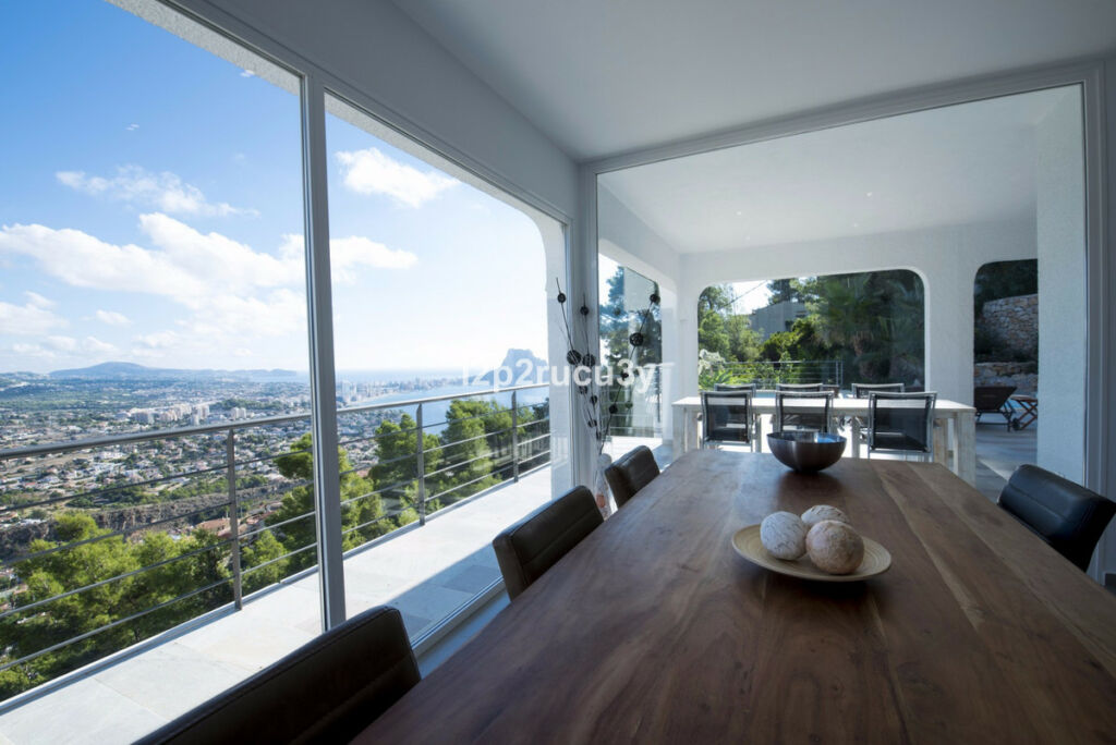 Detached Villa Calpe Alicante - image 2