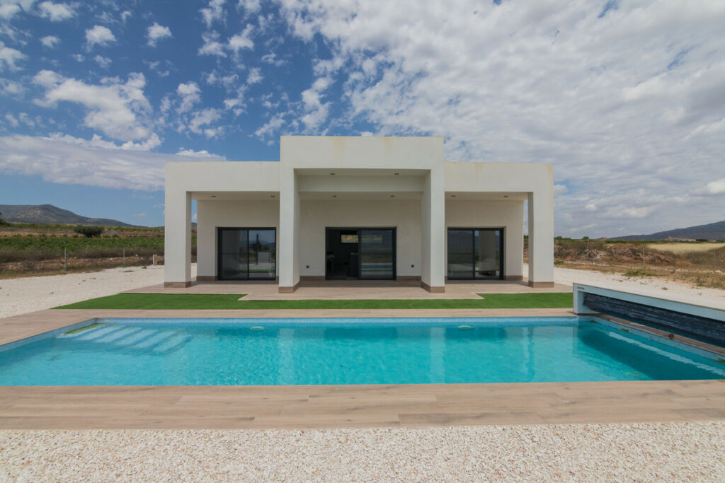 Detached Villa Aspe Alicante - image 2