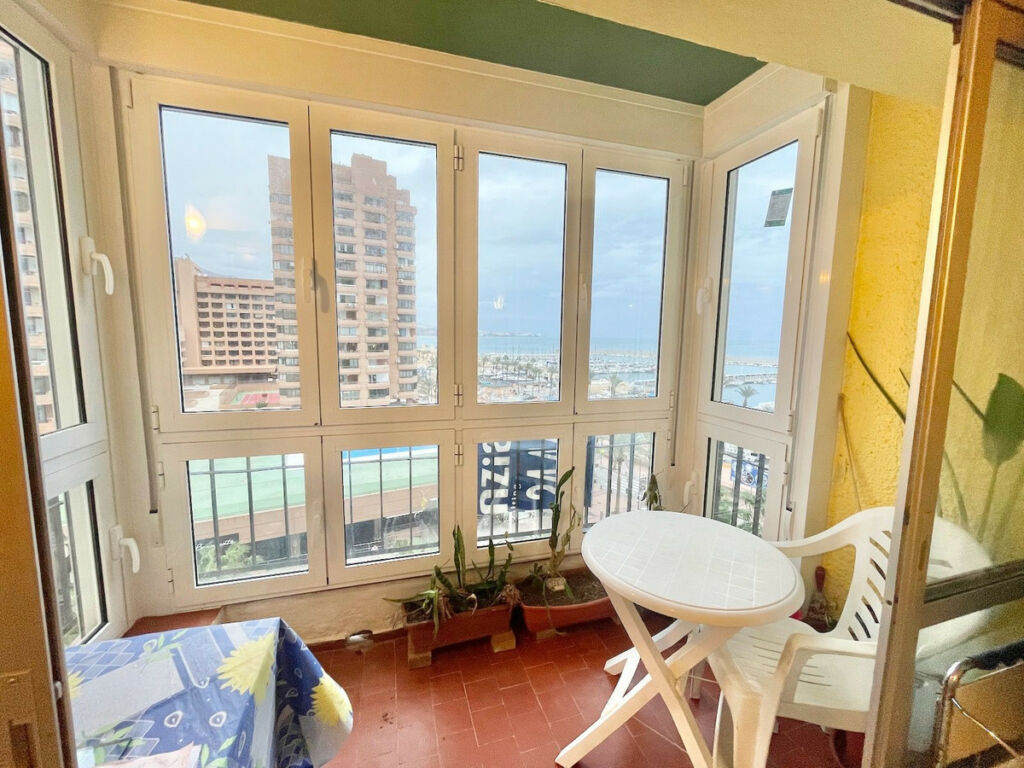 Middle Floor Apartment Fuengirola Málaga - image 2