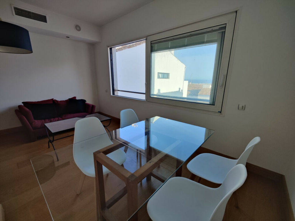 Middle Floor Apartment Puerto Banús Málaga - image 2