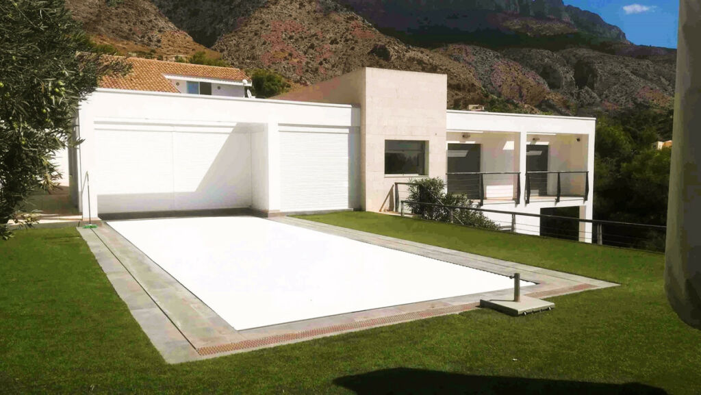 Detached Villa Altea Alicante - image 2