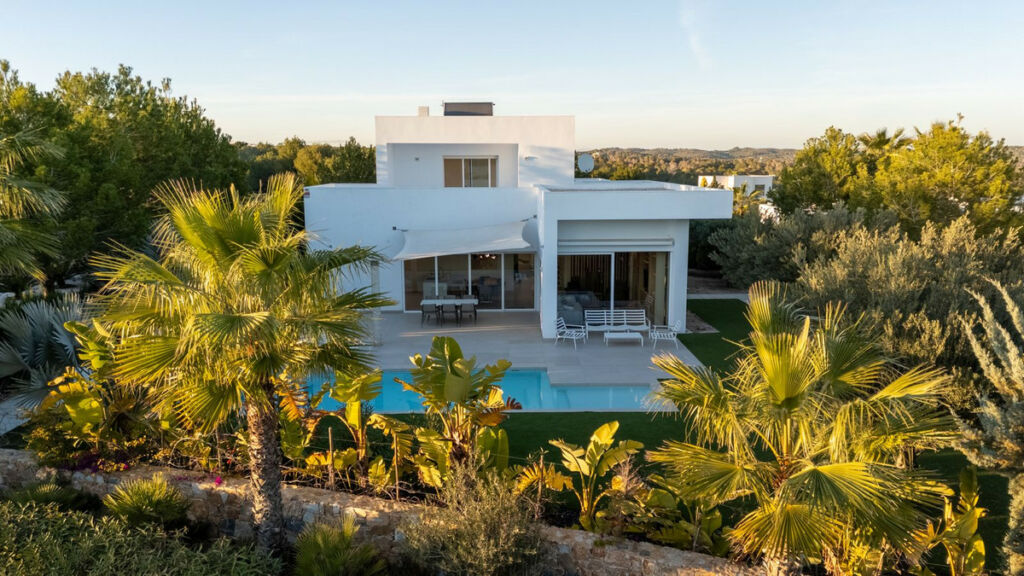 Detached Villa Orihuela Alicante - image 2