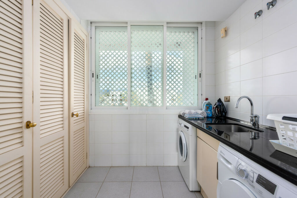 Penthouse Puerto Banús Málaga - image 20