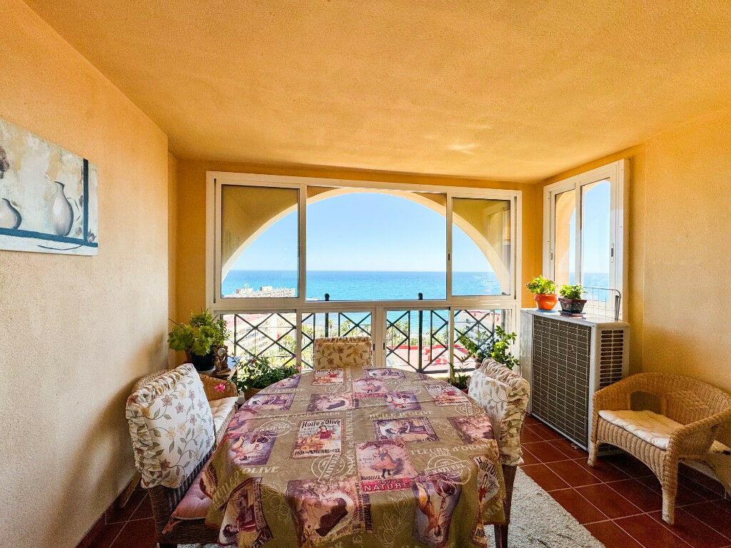 Middle Floor Apartment Torrevieja Alicante - image 20