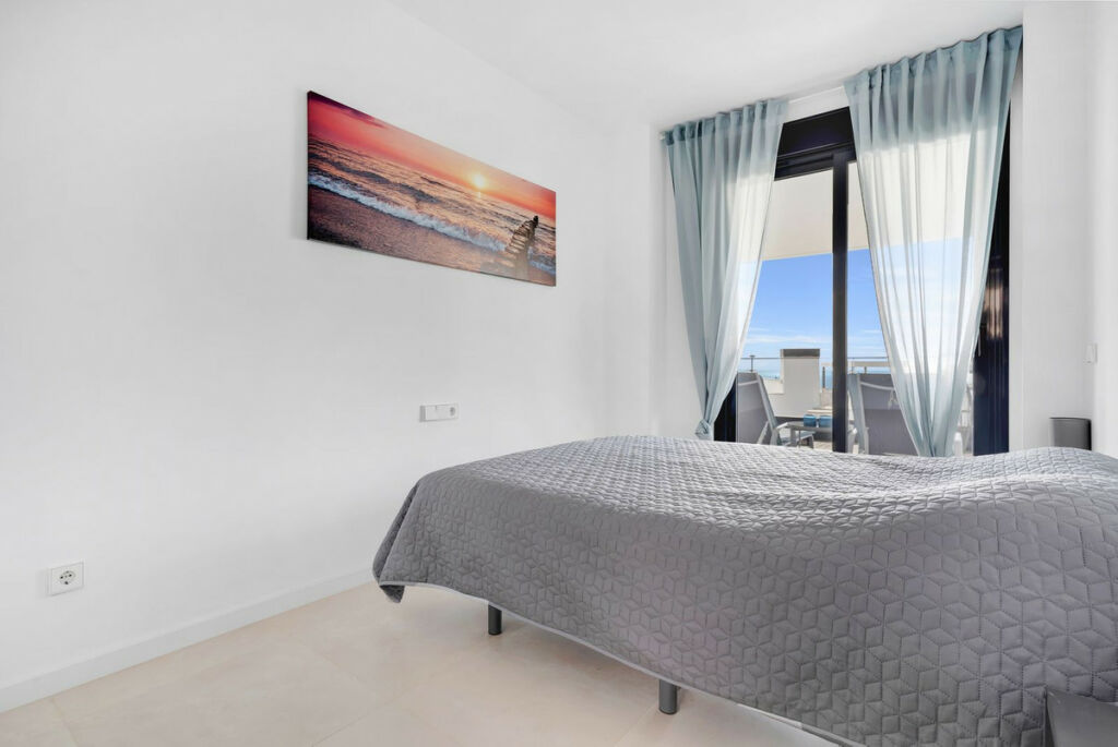 Middle Floor Apartment Fuengirola Málaga - image 20