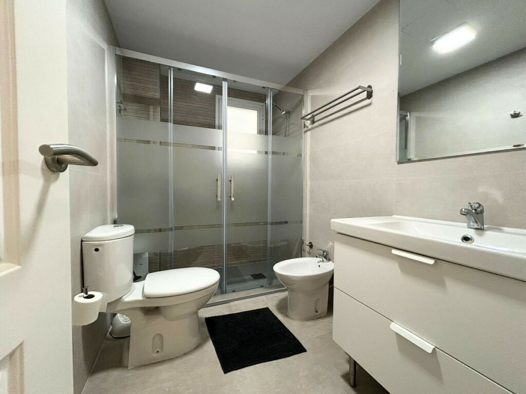 Middle Floor Apartment Los Boliches Málaga - image 20