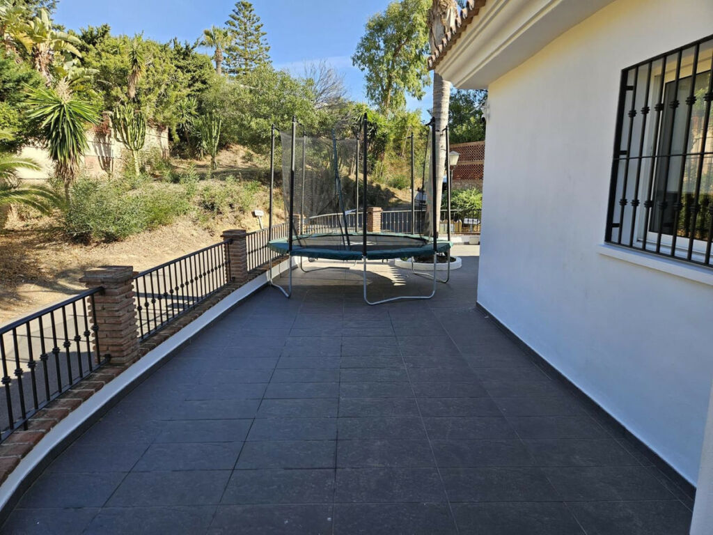 Detached Villa Benalmadena Málaga - image 20
