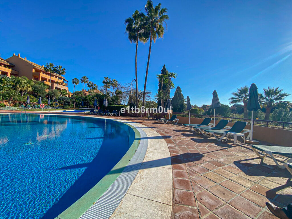 Middle Floor Apartment Bahía de Marbella Málaga - image 20