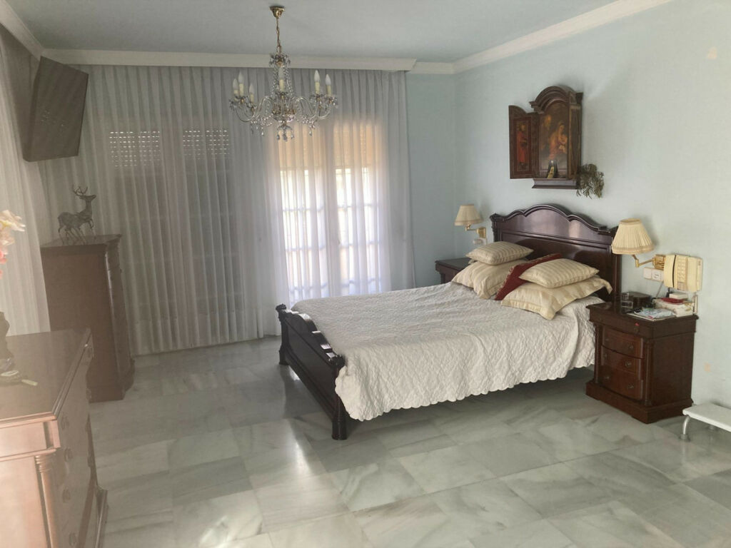 Detached Villa Selwo Málaga - image 18