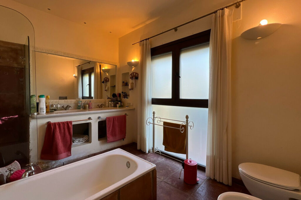 Detached Villa Estepona Málaga - image 23
