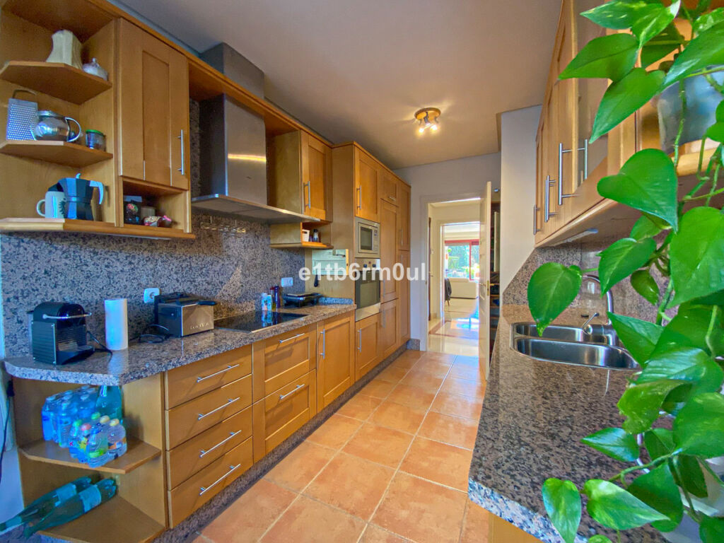 Middle Floor Apartment Bahía de Marbella Málaga - image 21