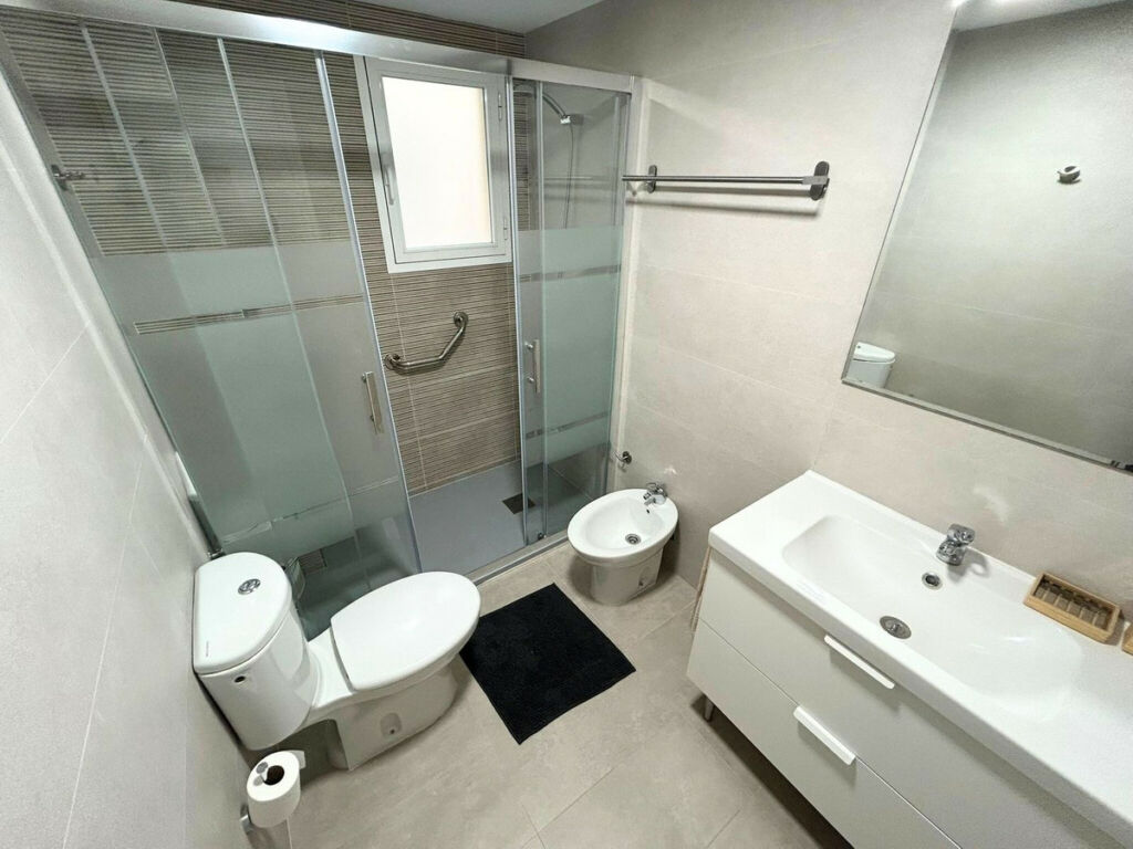 Middle Floor Apartment Los Boliches Málaga - image 21