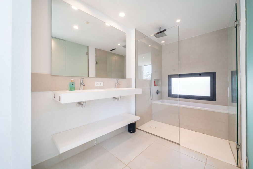 Penthouse Fuengirola Málaga - image 21