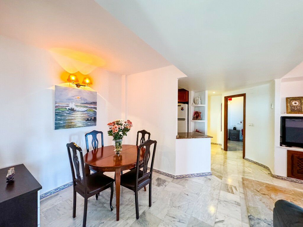 Middle Floor Apartment Torrevieja Alicante - image 21
