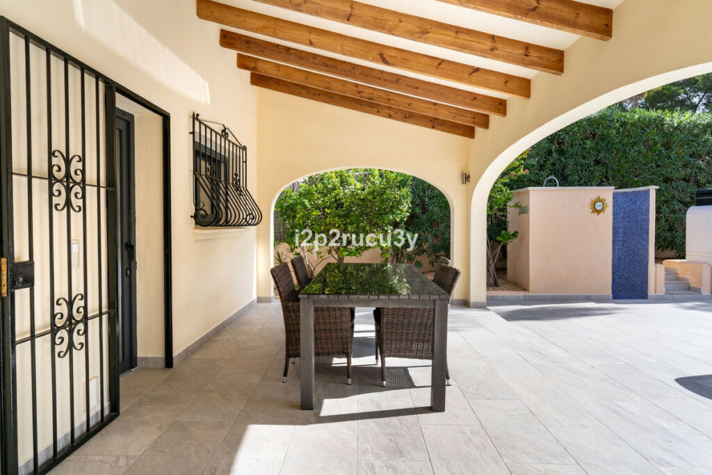 Detached Villa Moraira Alicante - image 21