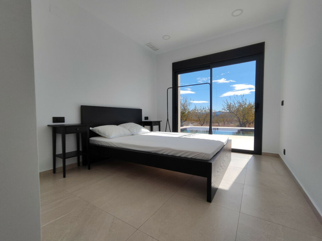 Detached Villa Aspe Alicante - image 21