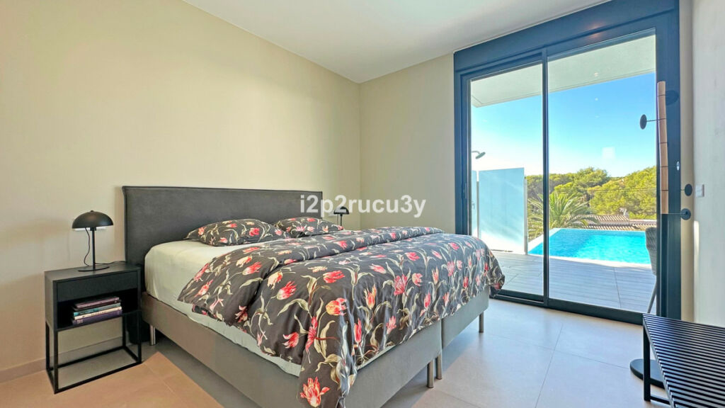 Detached Villa Moraira Alicante - image 22