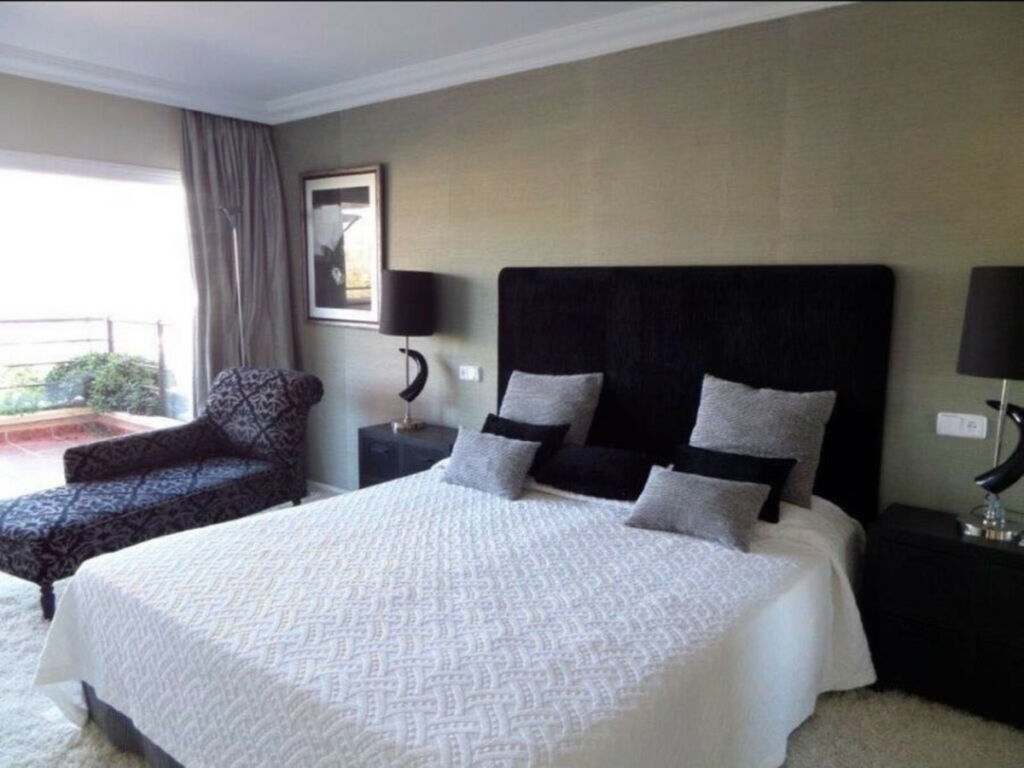 Penthouse Nueva Andalucía Málaga - image 22