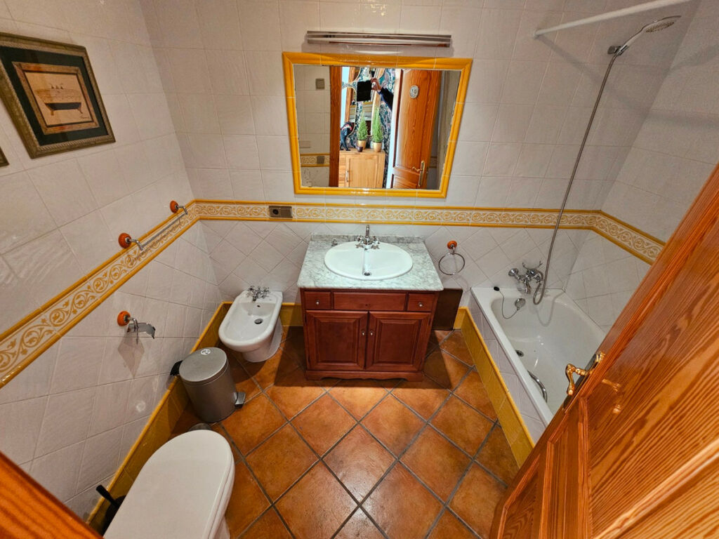 Detached Villa Callosa d'en Sarria Alicante - image 22