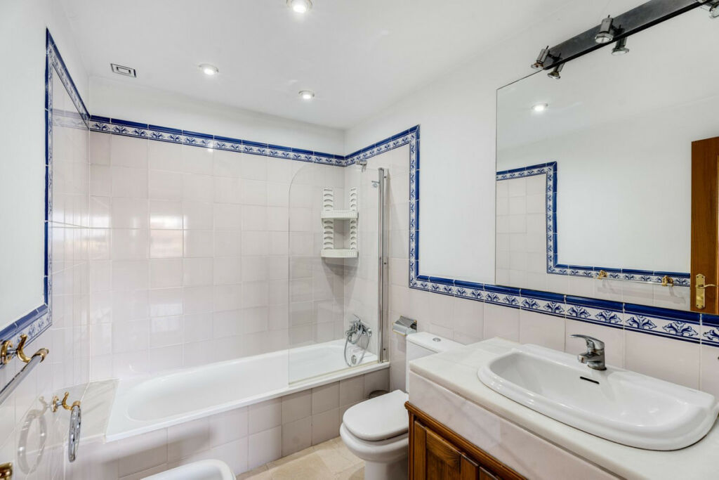 Penthouse San Pedro de Alcántara Málaga - image 21