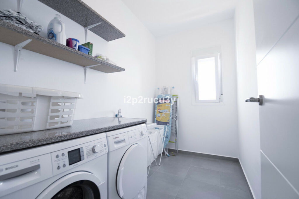 Detached Villa Calpe Alicante - image 22