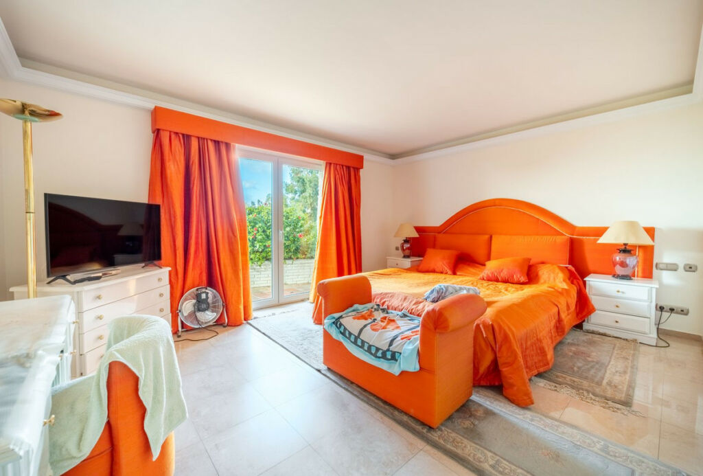 Detached Villa Benalmadena Málaga - image 22