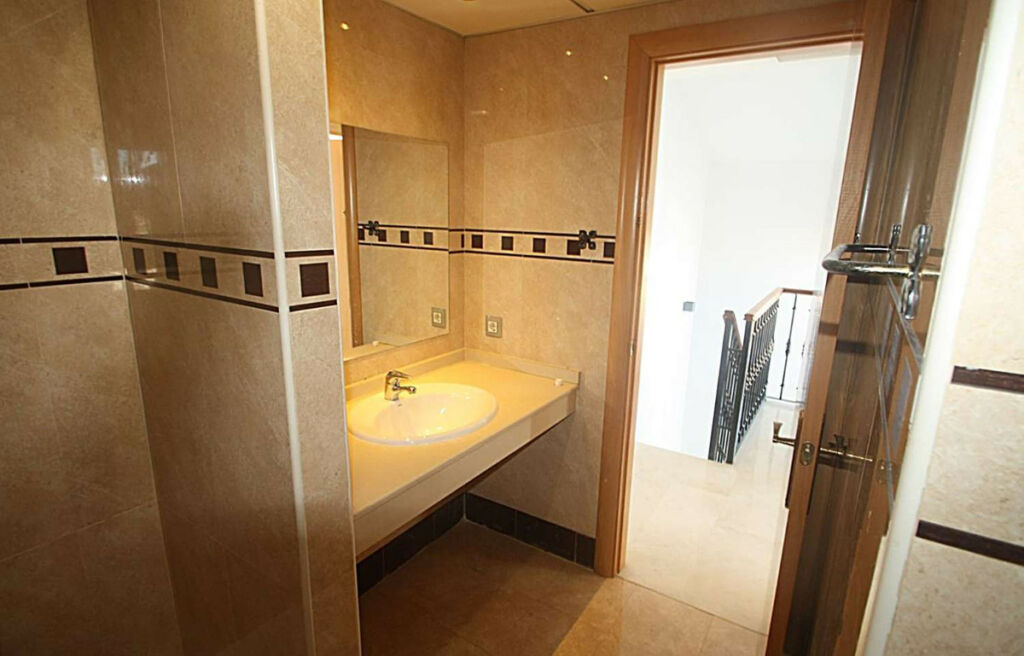 Detached Villa Benalmadena Málaga - image 22